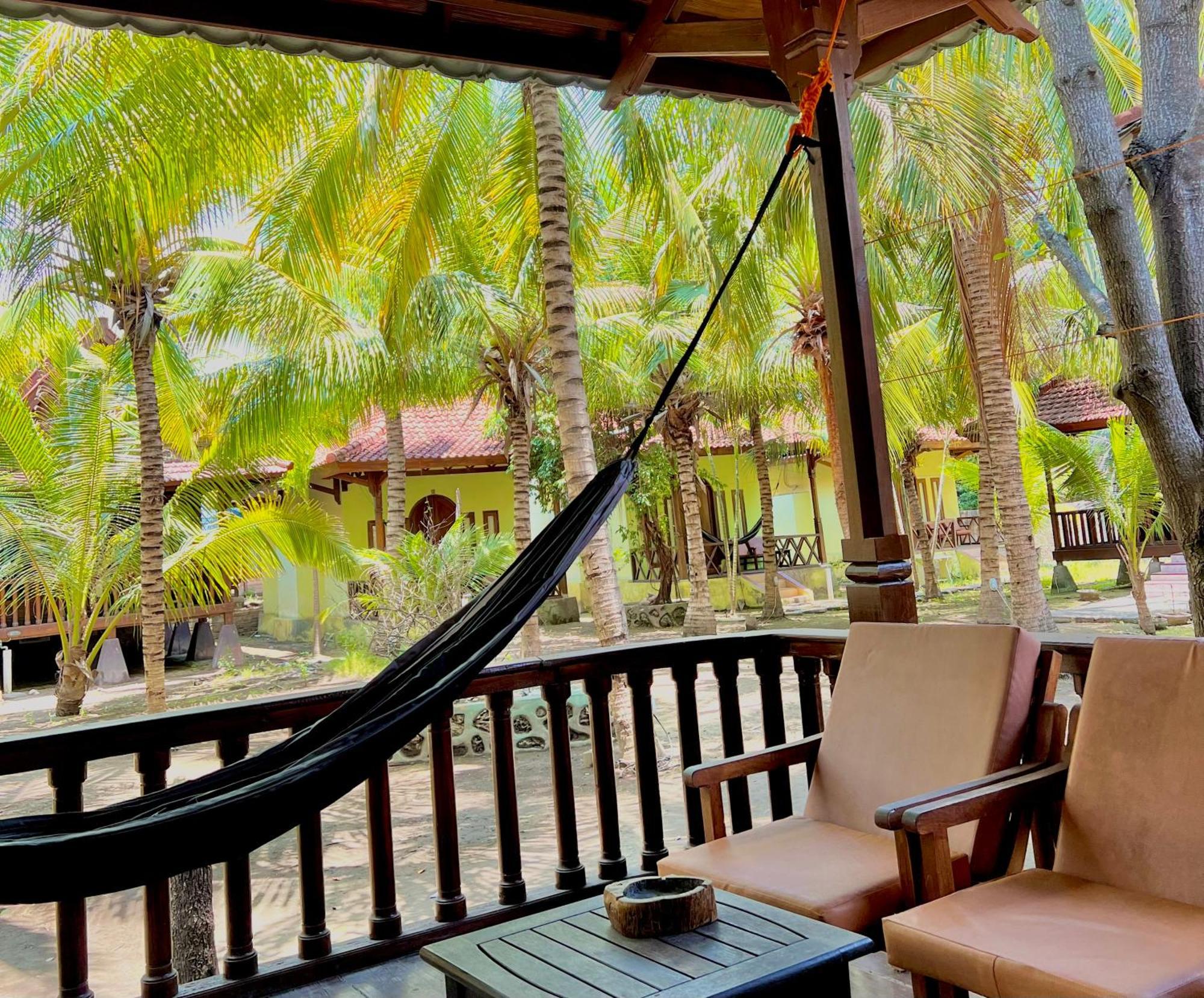 Bronze Bungalows Gili Meno Exteriör bild
