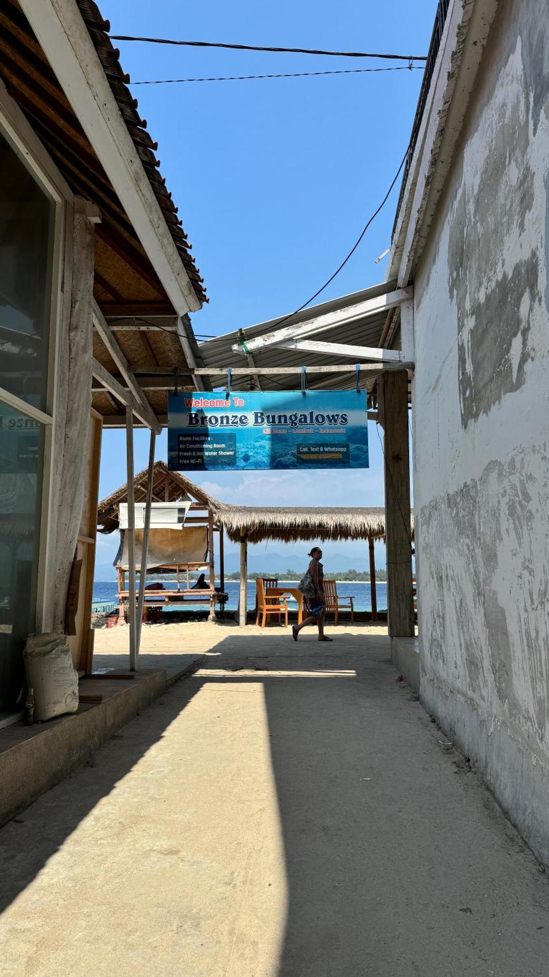 Bronze Bungalows Gili Meno Exteriör bild