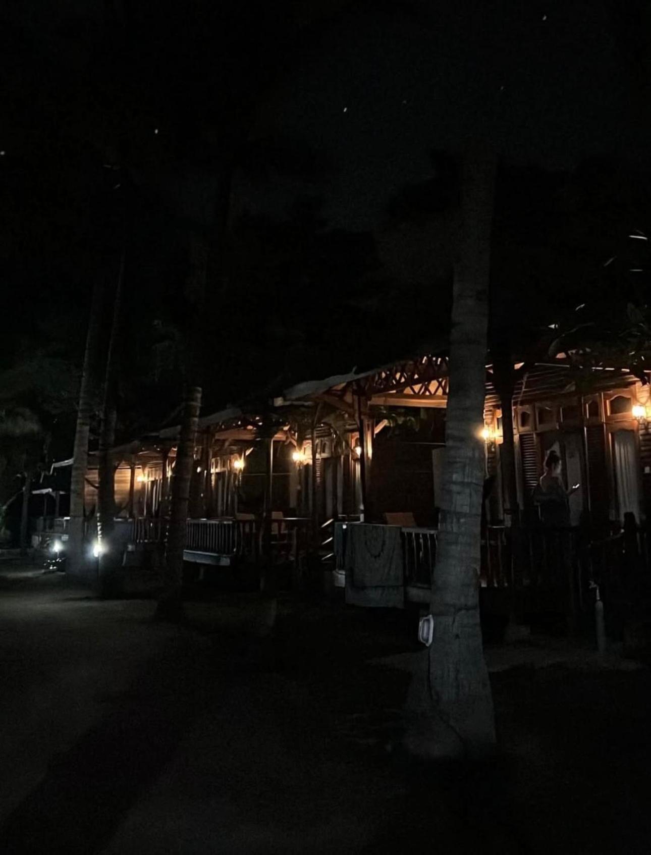 Bronze Bungalows Gili Meno Exteriör bild