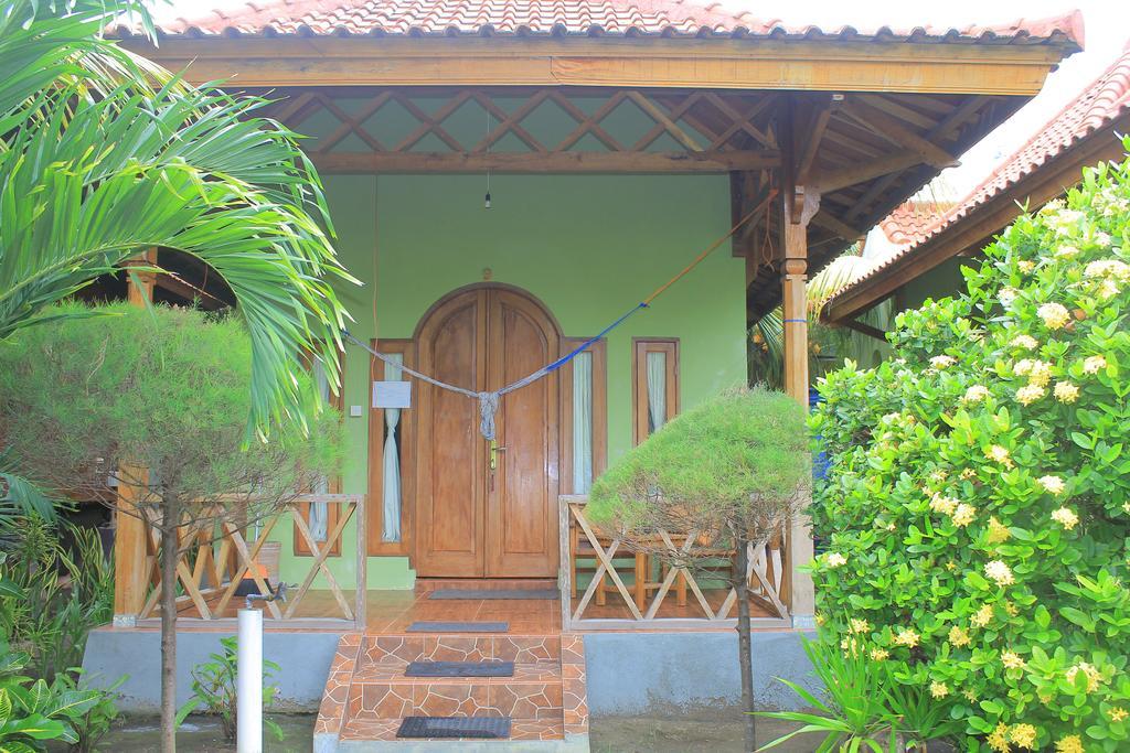 Bronze Bungalows Gili Meno Exteriör bild