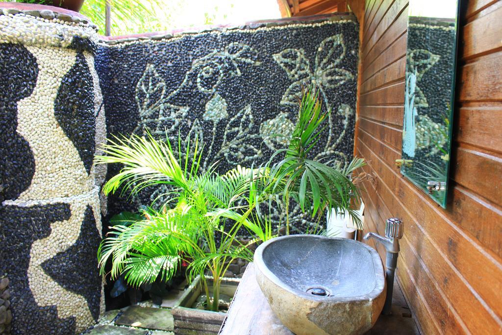 Bronze Bungalows Gili Meno Exteriör bild