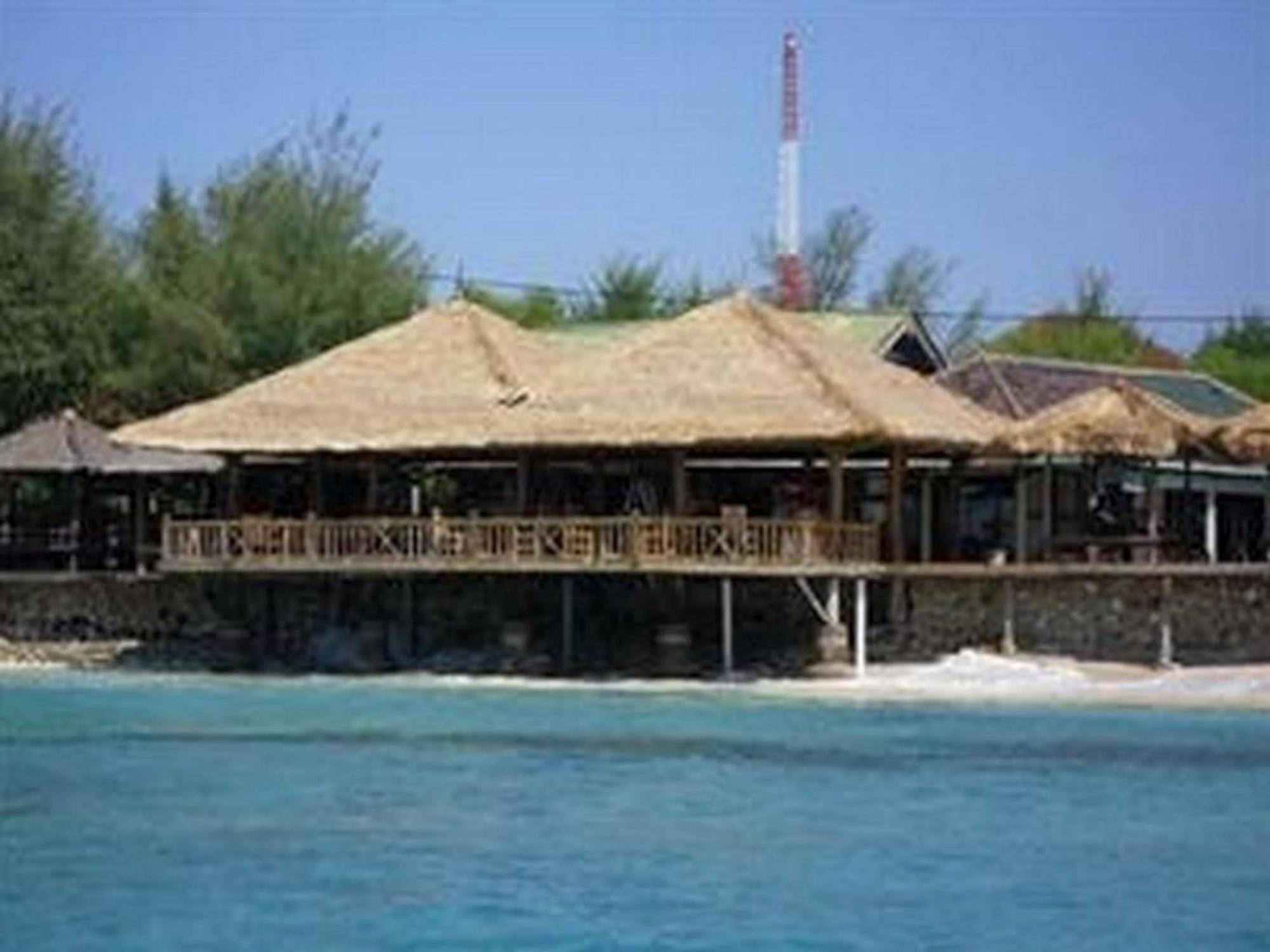 Bronze Bungalows Gili Meno Exteriör bild